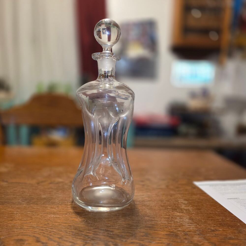 VINTAGE MCM KLUK KLUK GLASS DECANTER WITH GLASS STOPPER